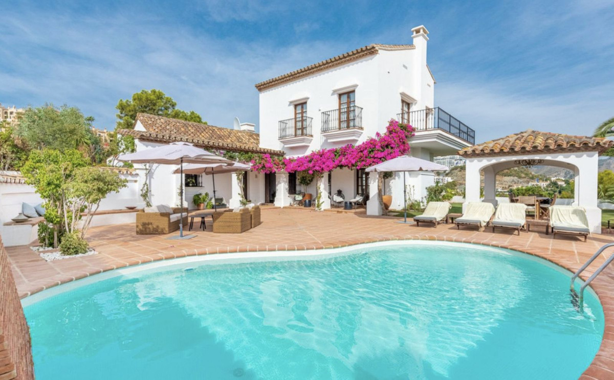 El Herrojo Alto, La Quinta - Lovely Villa in a prestigious setting.